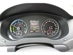 Volkswagen Jetta (2013) thumbnail 18