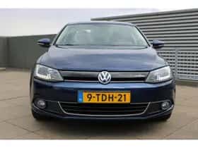 Volkswagen Jetta (2013) thumbnail 3