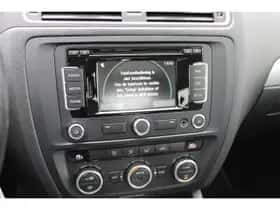 Volkswagen Jetta (2013) thumbnail 22