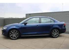Volkswagen Jetta (2013) thumbnail 4