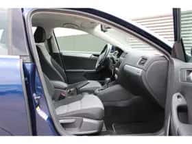 Volkswagen Jetta (2013) thumbnail 10