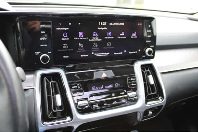 Kia Sorento (2022) thumbnail 26