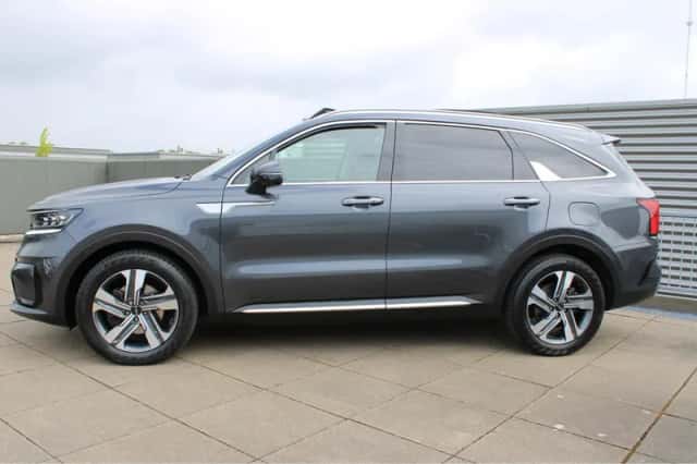 Kia Sorento (2022) thumbnail 4