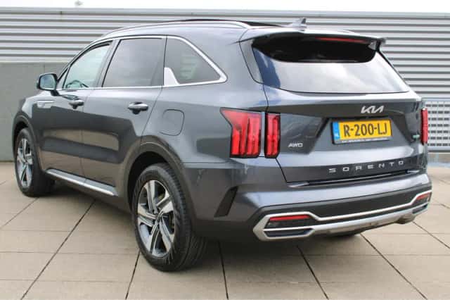 Kia Sorento (2022) thumbnail 5