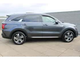 Kia Sorento (2022) thumbnail 8