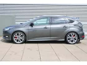 Ford Focus (2017) thumbnail 2