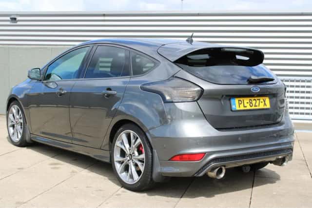 Ford Focus (2017) thumbnail 3