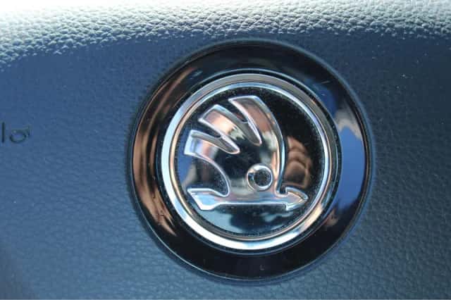 Škoda Octavia (2018) thumbnail 22
