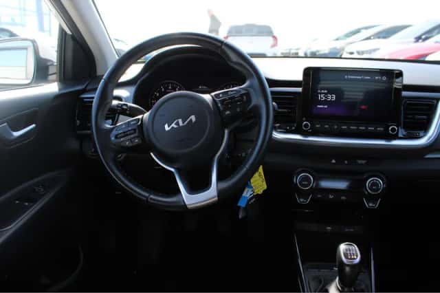 Kia Stonic (2023) thumbnail 11