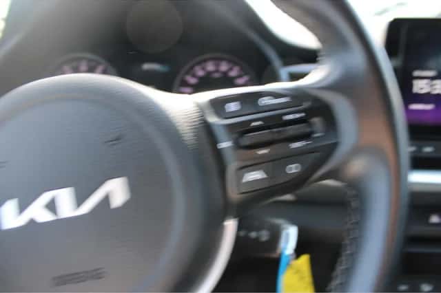 Kia Stonic (2023) thumbnail 15