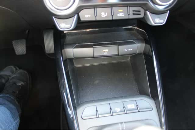 Kia Stonic (2023) thumbnail 19