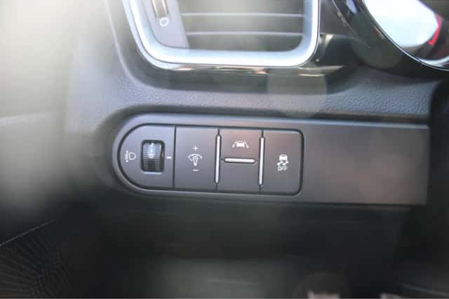 Kia Ceed Sportswagon (2018) thumbnail 16