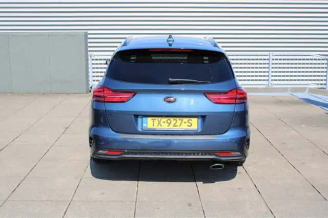 Kia Ceed Sportswagon (2018) thumbnail 4
