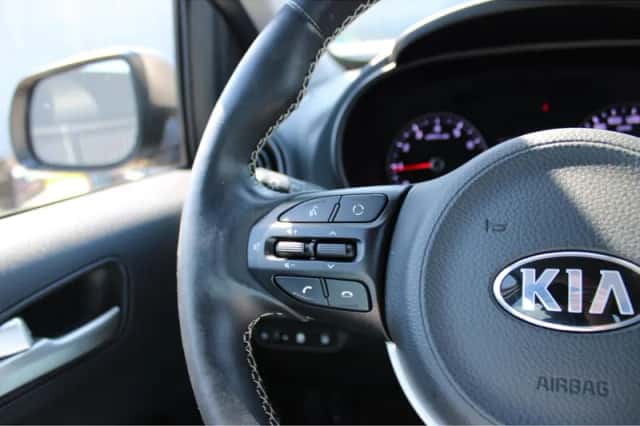 Kia Picanto (2017) thumbnail 15