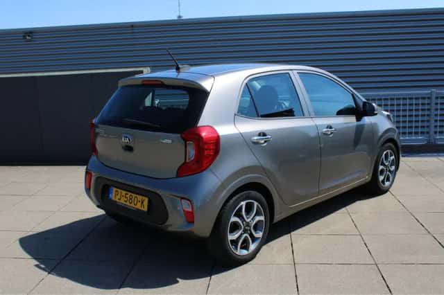 Kia Picanto (2017) thumbnail 6