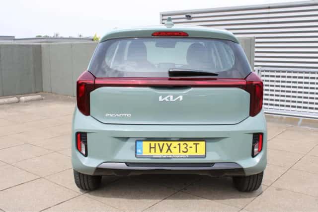 Kia Picanto (2025) thumbnail 6