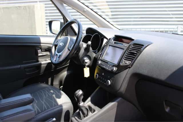 Kia Venga (2017) thumbnail 12