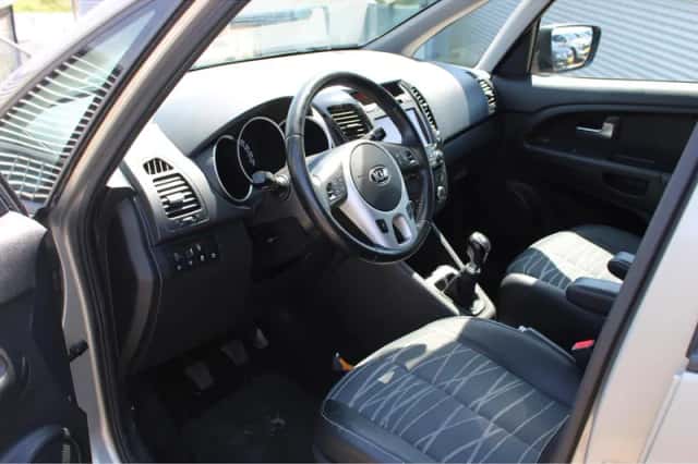 Kia Venga (2017) thumbnail 20