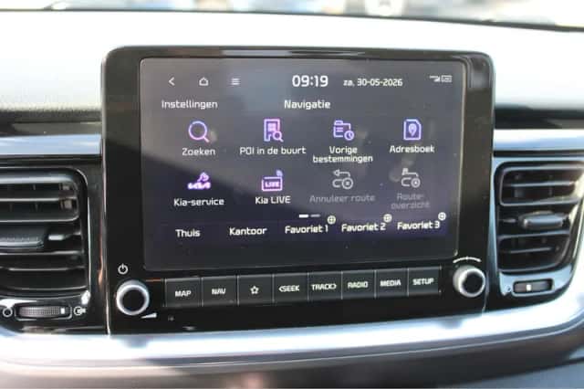 Kia Stonic (2021) thumbnail 24