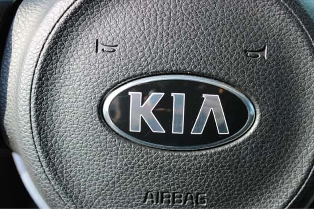 Kia Stonic (2021) thumbnail 29