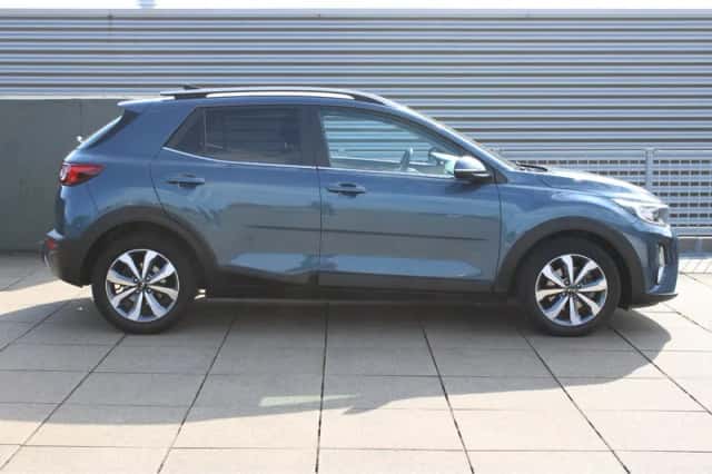 Kia Stonic (2021) thumbnail 7