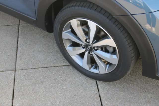 Kia Stonic (2021) thumbnail 9