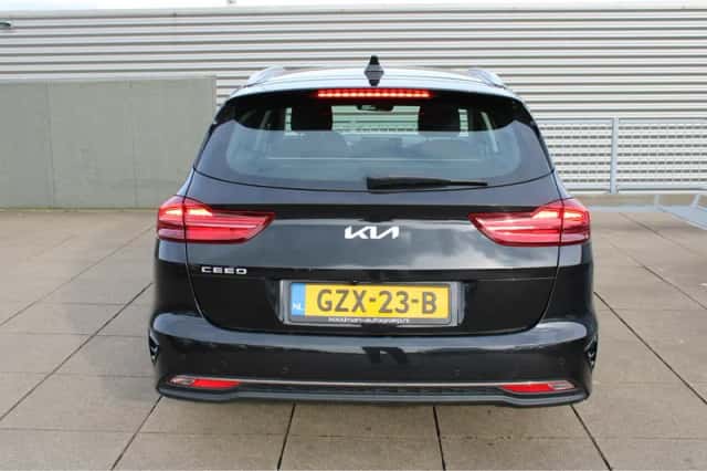 Kia Ceed Sportswagon (2025) thumbnail 6