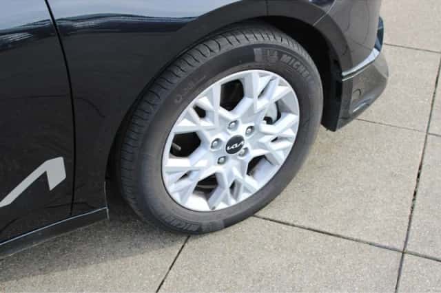 Kia Ceed Sportswagon (2025) thumbnail 9