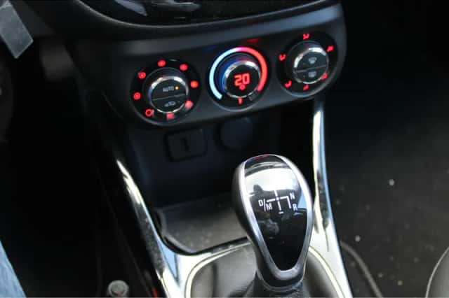 Opel Corsa (2019) thumbnail 23