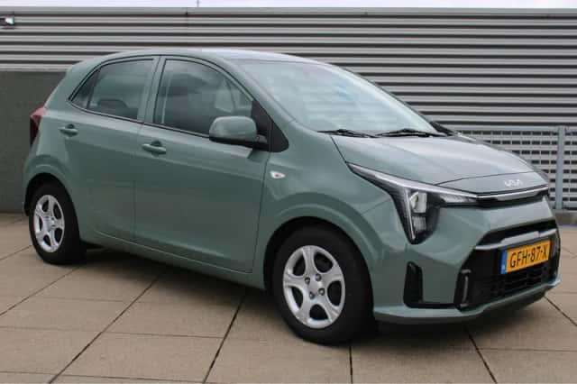 Kia Picanto (2024) thumbnail 2