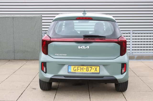 Kia Picanto (2024) thumbnail 6