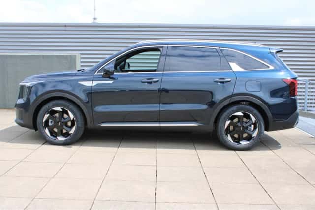 Kia Sorento (2026) thumbnail 4