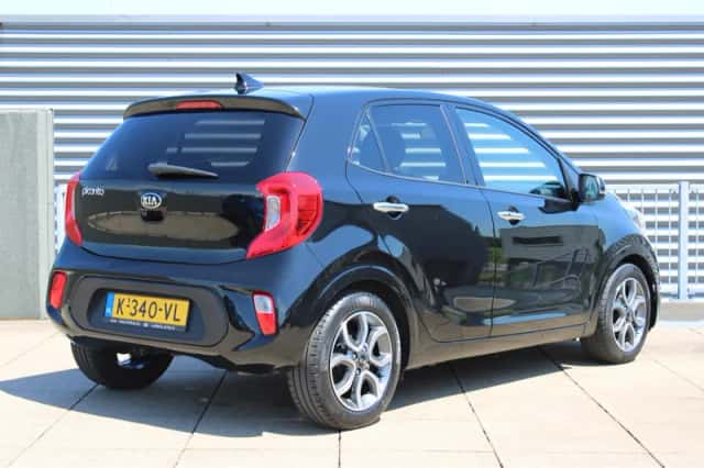Kia Picanto (2021) thumbnail 5