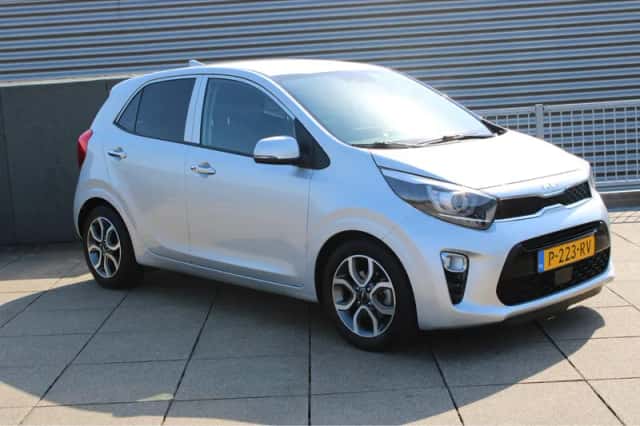 Kia Picanto (2022) thumbnail 2