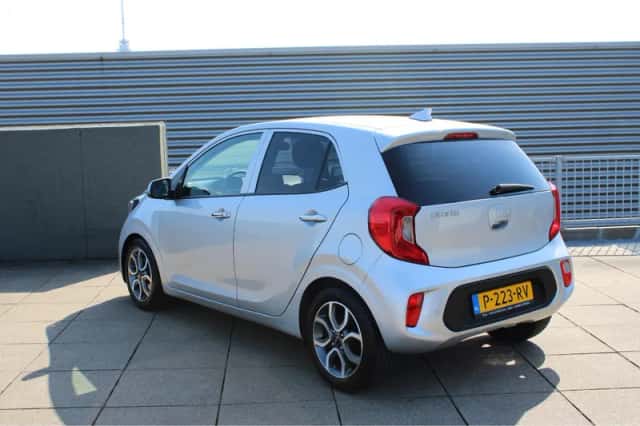 Kia Picanto (2022) thumbnail 5