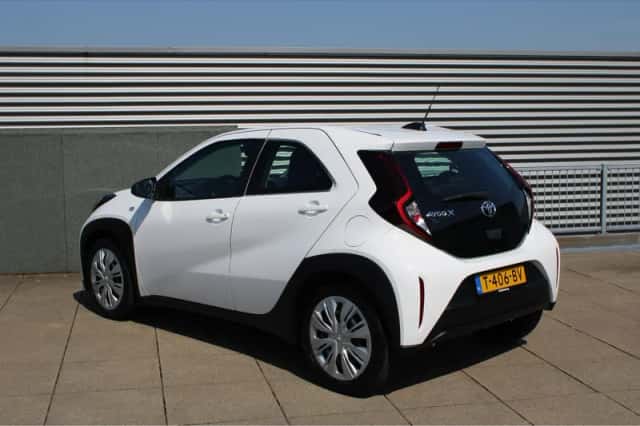 Toyota Aygo (2023) thumbnail 5