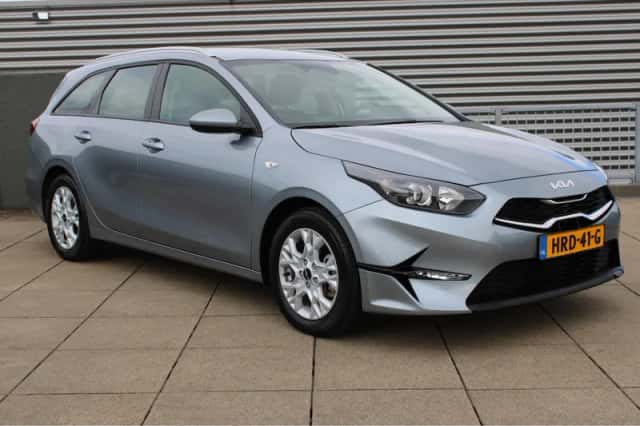 Kia Ceed Sportswagon (2025) thumbnail 2