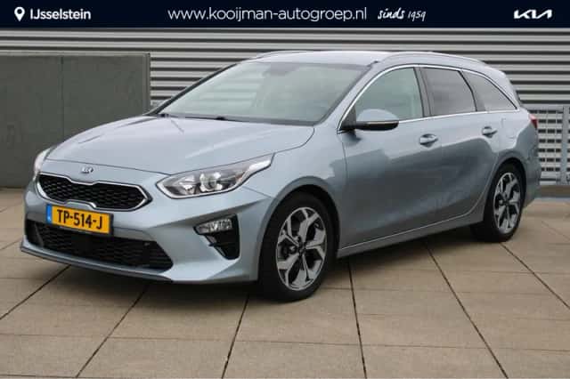 Kia Ceed Sportswagon (2018) thumbnail 1