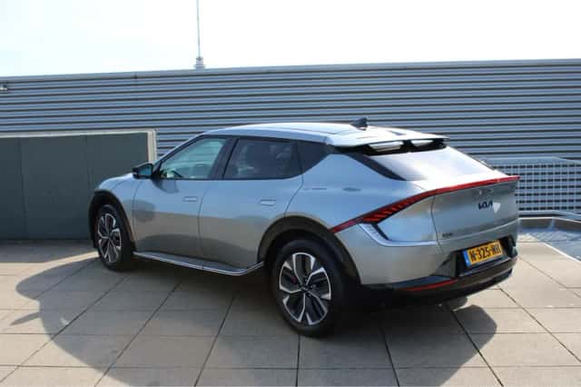 Kia EV6 (2021) thumbnail 5