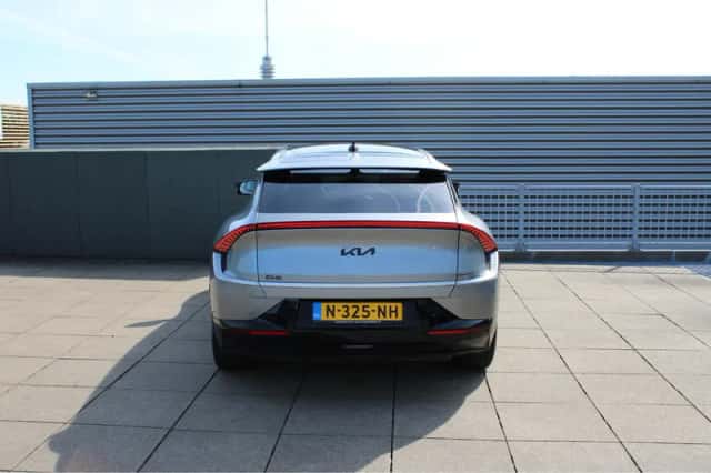 Kia EV6 (2021) thumbnail 6