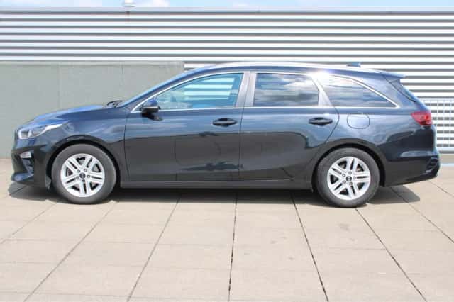 Kia Ceed Sportswagon (2019) thumbnail 4