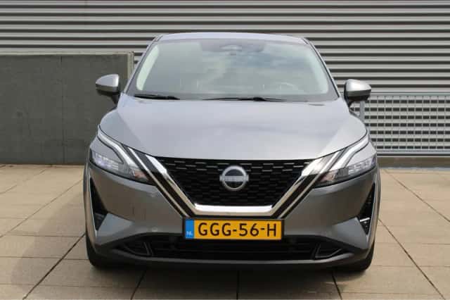 Nissan Qashqai (2023) thumbnail 2