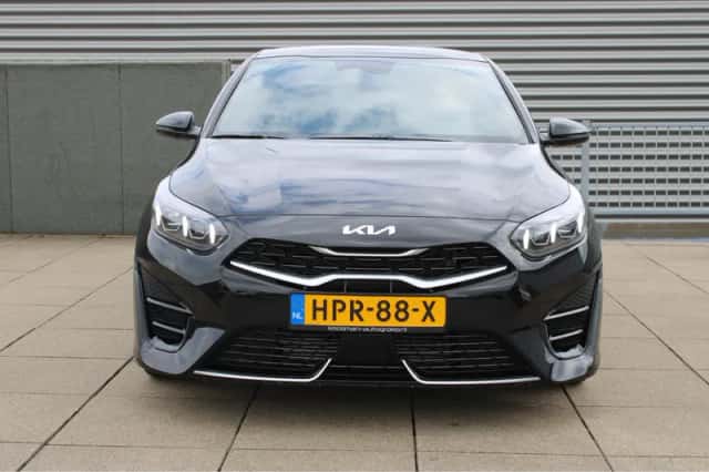 Kia Ceed (2025) thumbnail 3