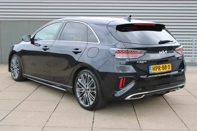 Kia Ceed (2025) thumbnail 5