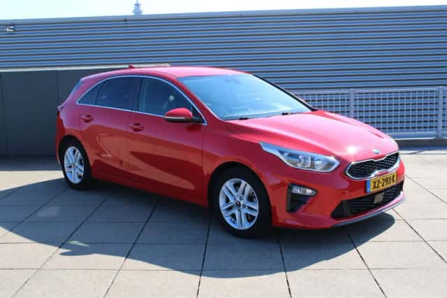 Kia Ceed (2019) thumbnail 2