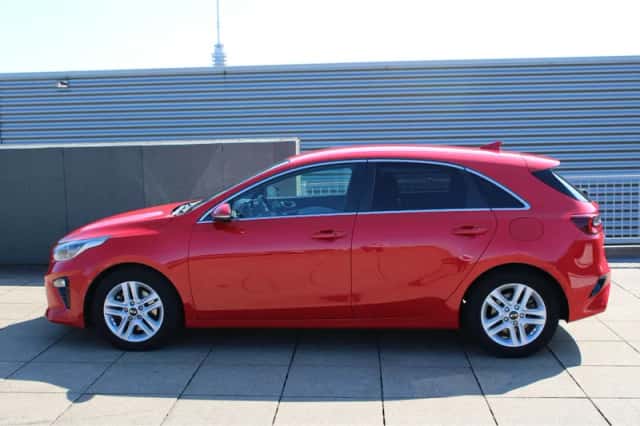 Kia Ceed (2019) thumbnail 4