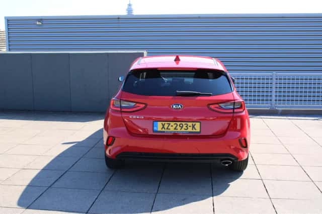 Kia Ceed (2019) thumbnail 6