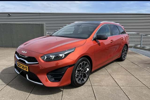 Kia Ceed Sportswagon (2025) thumbnail 1