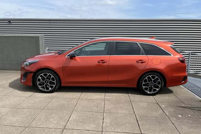 Kia Ceed Sportswagon (2025) thumbnail 2