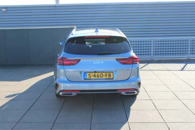 Kia Ceed Sportswagon (2023) thumbnail 6